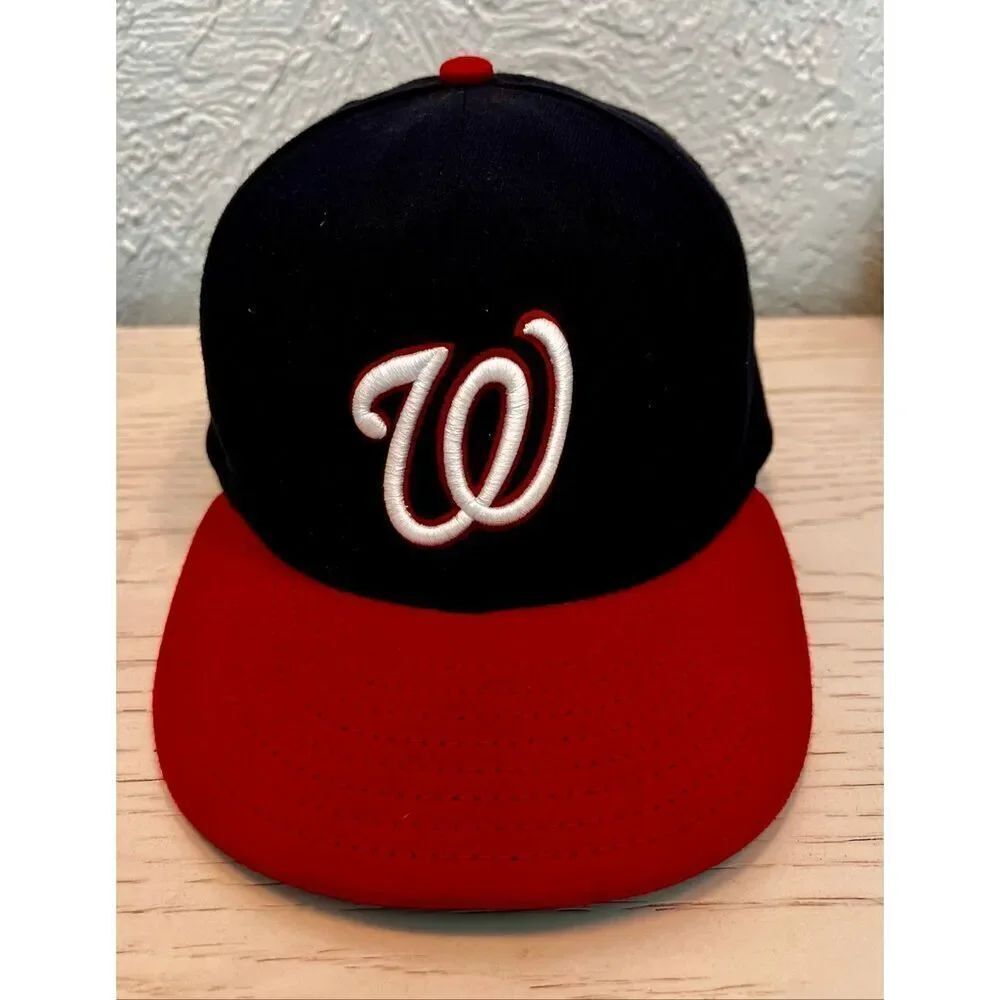 Washinton Nationals fitted 7 1/4 New Era Offical On Field Cap Blue & Red